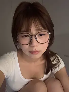 Nana-3 Adlı Modelin Canlı XXX Sohbeti