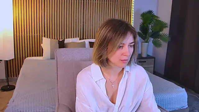 EmeraldGlow Chat XXX in diretta