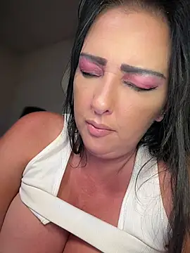 Chat +18 de TiffanyRoxx ao vivo