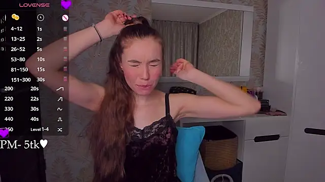 Živý XXX chat YonaBones