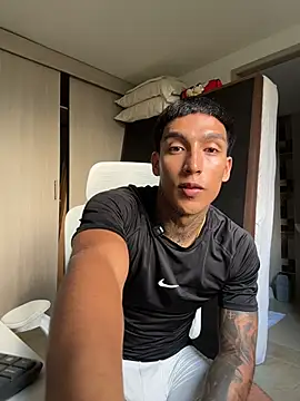 Živý XXX chat sendfer