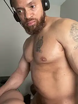 Fathero1time Live XXX-Chat