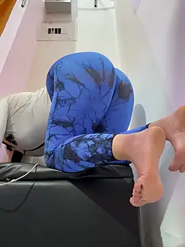 kim_monti – Live XXX-chat