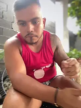 Czat XXX na żywo – Naughty_Charly