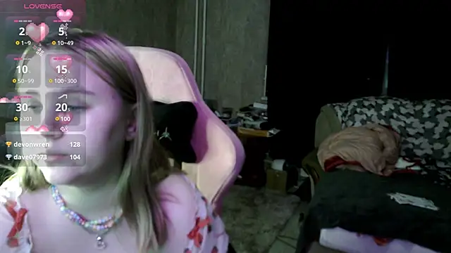 Ariana-May's Live XXX Chat