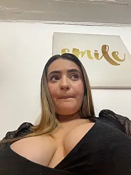 Antonella_Julieta's Live XXX Chat