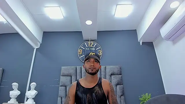 Robin_Rief Adlı Modelin Canlı XXX Sohbeti