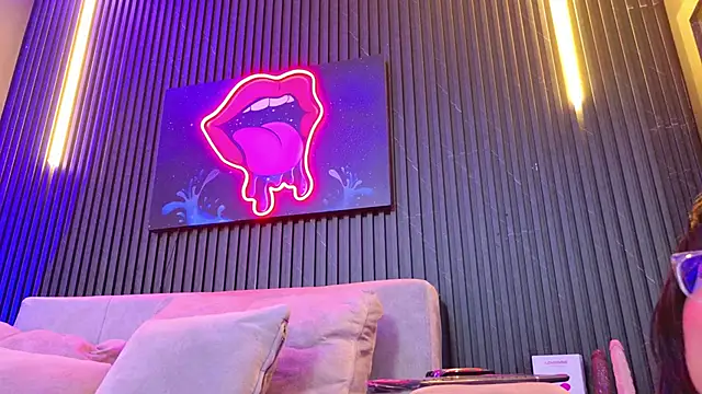 Živý XXX chat HannaMiller01_