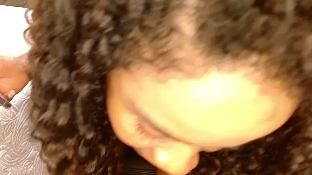 Valentina-Ferrer Adlı Modelin Canlı XXX Sohbeti