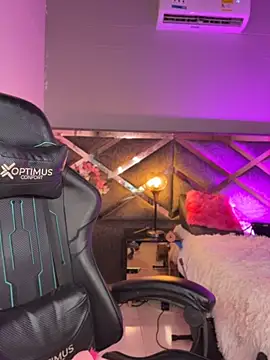 Cherry_zayden_ Pertunjukan Webcam