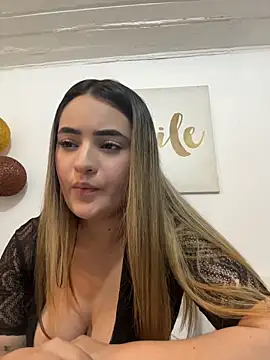 Antonella_Julieta: онлайн-секс-чат