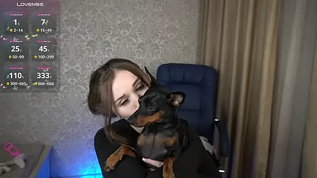 CrystalBlissi's Live XXX Chat