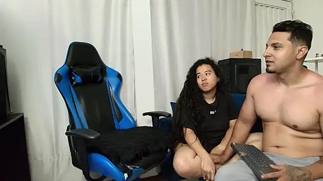 Chat XXX en directo de ema_abby