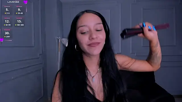 AmaliaCrus' Live XXX Chat