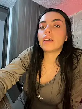 i_am_nina_ – Live XXX-chat