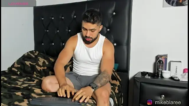mikeblaree Adlı Modelin Canlı XXX Sohbeti