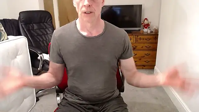 Hung2Mike Show in webcam