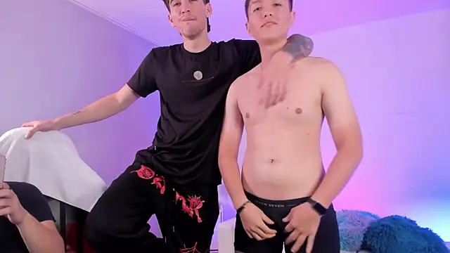 Chat +18 de Bad_Boys777 ao vivo