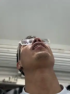 TavoHot_: онлайн-секс-чат