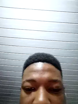 Drpleases webkamerás műsora