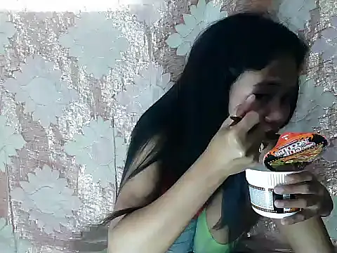 PinaySkinnyGirl élő XXX-chatje