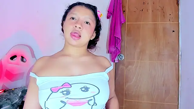 Emily_Coper18: απευθείας συνομιλία ΧΧΧ