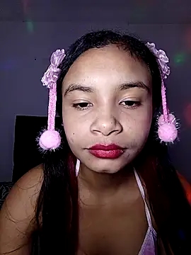 Chat +18 de liz7skinny ao vivo