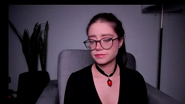 HazelKush Chat XXX live