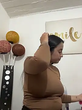 Chat XXX en directo de Antonella_Julieta