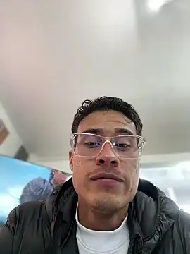 Chat XXX en directo de TavoHot_