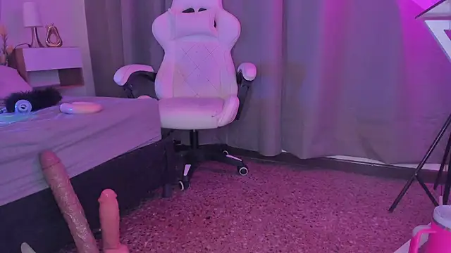 MilkWhore1 现场XXX聊天