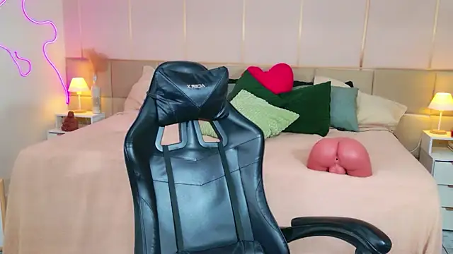 Chat XXX Live SoHighAngel