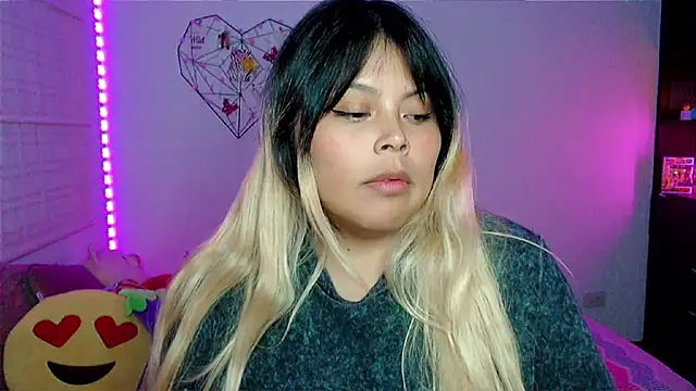 EllieMoonXのライブXXXチャット