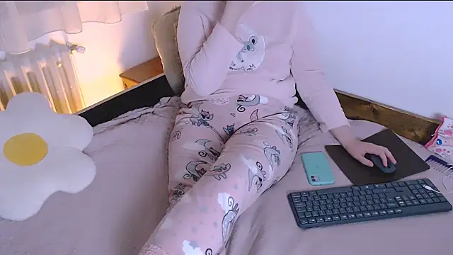 Chat XXX en directo de ChubbyMaia