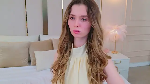 MarybethSnow's Webcam Show