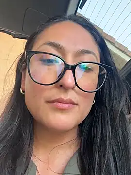 Show modela Goddessxxrosexx na web-kameri