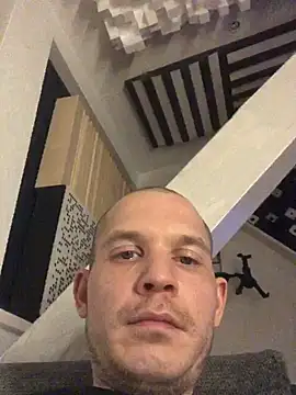 Spielzeugtwink – Live XXX-chat