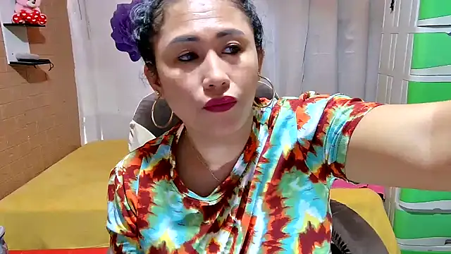 Filipina_Desire's Live XXX Chat