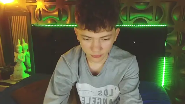 cruz_dante's Webcam Show