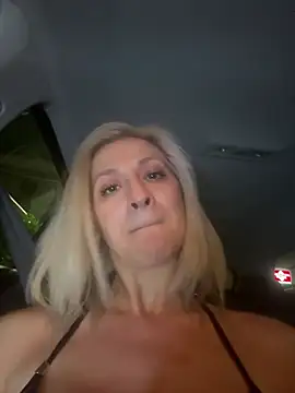 Онлайн чат XXX HOTLadyluna