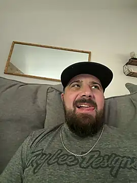 oneformoney Adlı Modelin Canlı XXX Sohbeti