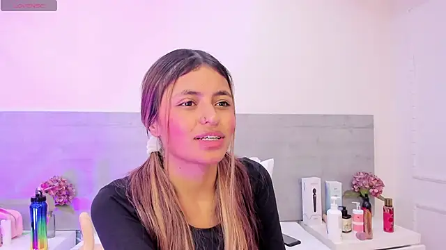 Chat XXX en directo de sunnyWhitee