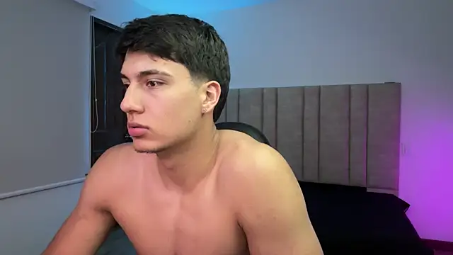 Pokazy przed kamerką – CHRIS_MORGAN1