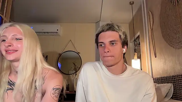 twl8vibe's Live Chat Room