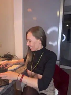 DivineAmely's Live XXX Chat