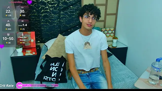 Chatroom XXX en direct de AxelRush