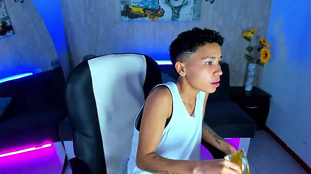 XXX chat uživo modela nova_sex01