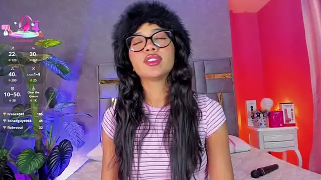 XXX chat uživo modela Tyla_Ks