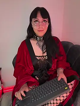 Ravenna666_ Adlı Modelin Canlı XXX Sohbeti