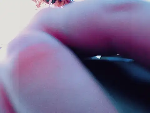 XXX chat uživo modela Ozzy_Valentino